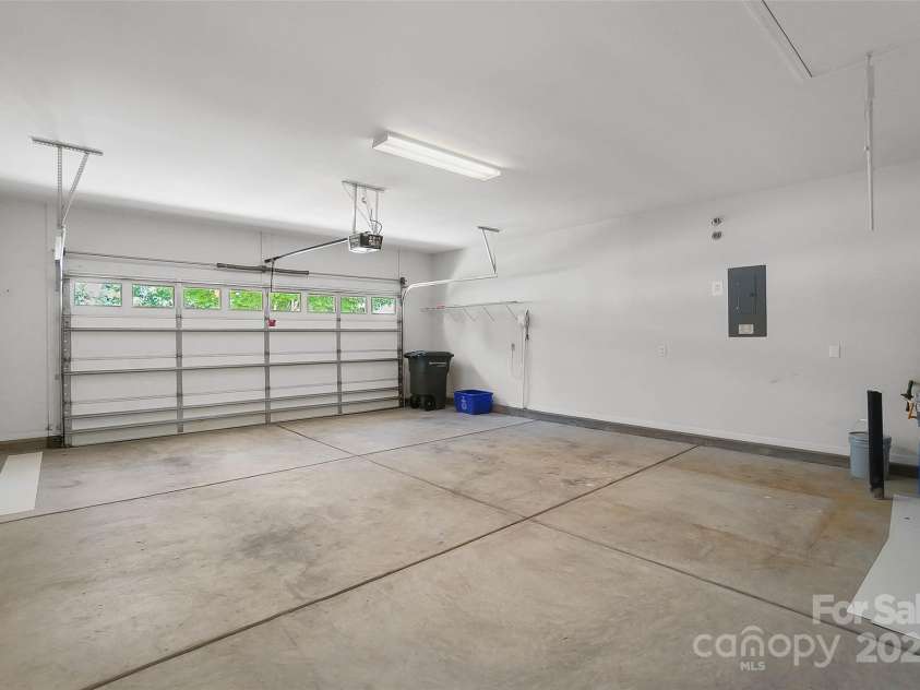 2086 Yellowstone Drive, Indian Land, SC 29707.  MLS# CAR4293690, YatesRealty ID 33141. Garage