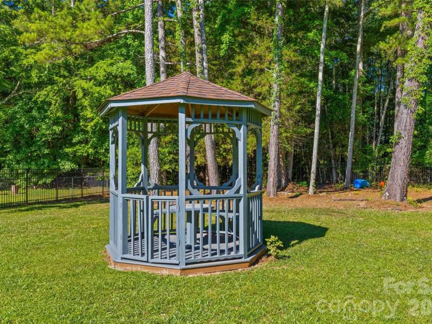 2361 Springhill Court, York, SC 29745.  MLS# CAR4398043, YatesRealty ID 33141. 