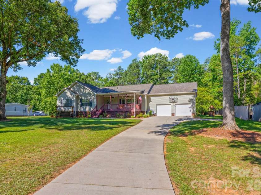 2361 Springhill Court, York, SC 29745.  MLS# CAR4398043, YatesRealty ID 33141. 