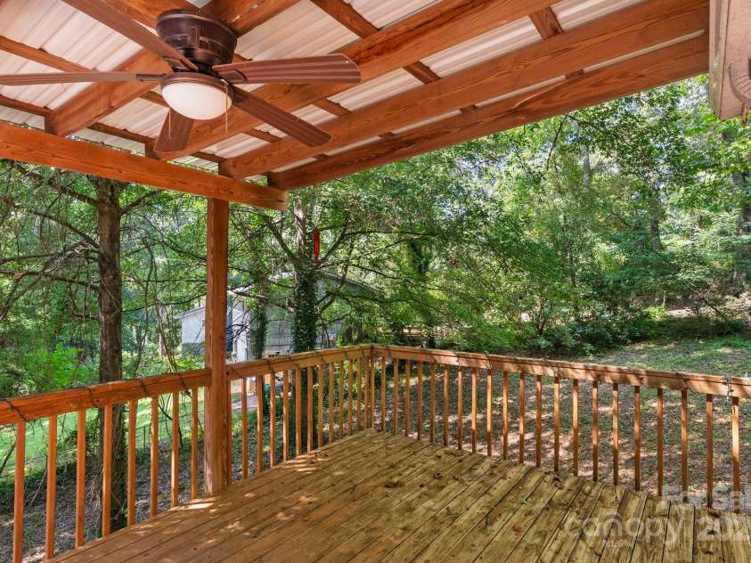 186 Pisgah View Road, Asheville, NC 28806.  MLS# CAR4293363, YatesRealty ID 33142. Rear covered porch