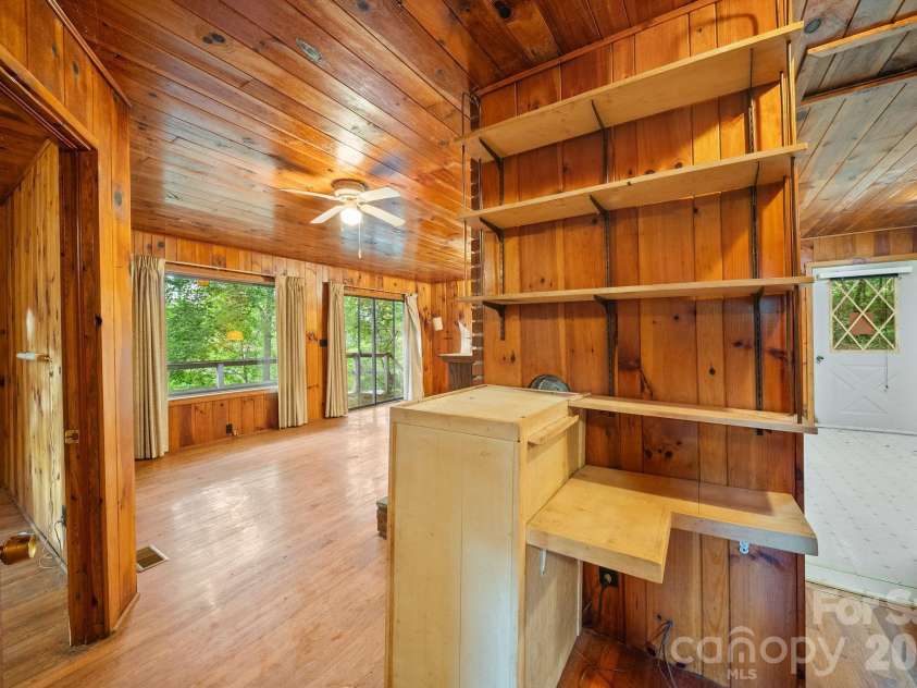 65 Gurney Franklin Road, Newland, NC 28657.  MLS# CAR4386386, YatesRealty ID 33142. 