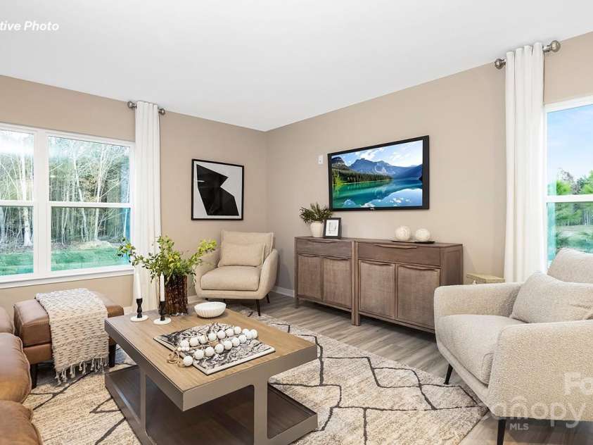 1366 37th Avenue Lane, Hickory, NC 28601.  MLS# CAR4294022, YatesRealty ID 33143. 