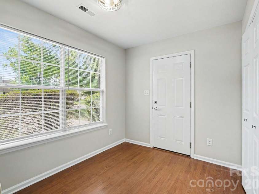 7518 Prindle Lake Drive, Charlotte, NC 28227.  MLS# CAR4397454, YatesRealty ID 33143. 