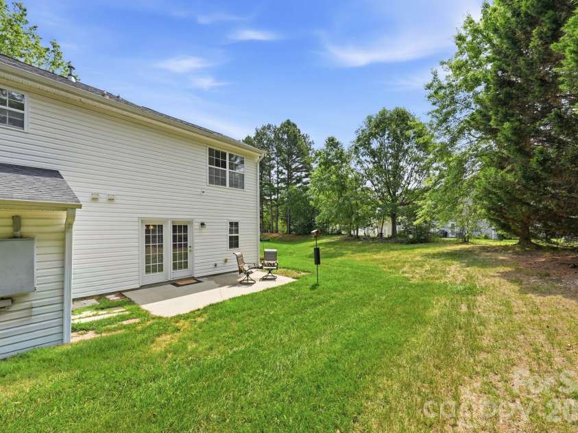 12446 Hennigan Place Lane, Charlotte, NC 28214.  MLS# CAR4397886, YatesRealty ID 33144. 