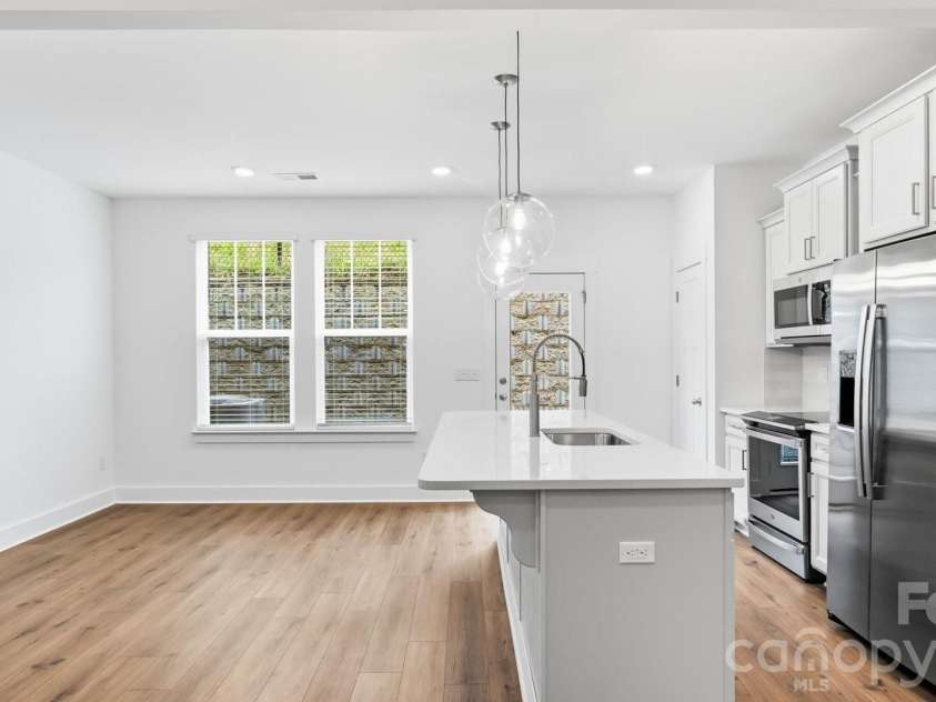 75 Moon Haven Way, Arden, NC 28704.  MLS# CAR4398075, YatesRealty ID 33145. 