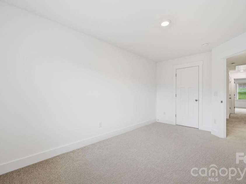 75 Moon Haven Way, Arden, NC 28704.  MLS# CAR4398075, YatesRealty ID 33145. 