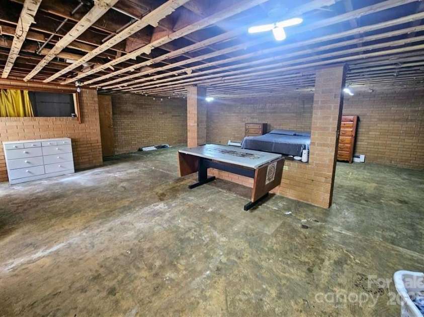 309 Gentry Street, Jefferson, NC 28640.  MLS# CAR4294097, YatesRealty ID 33146. 