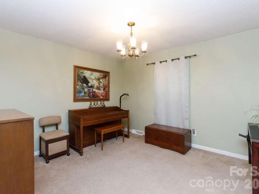 3319 Kingsfield Road, Rock Hill, SC 29732.  MLS# CAR4398122, YatesRealty ID 33148. 