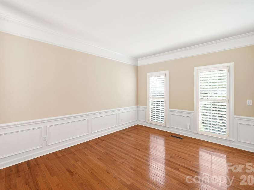 6821 Hollow Oak Drive, Charlotte, NC 28227.  MLS# CAR4398137, YatesRealty ID 33149. 