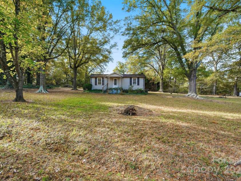 119 Sunset Drive, Taylorsville, NC 28681.  MLS# CAR4314783, YatesRealty ID 3315. 