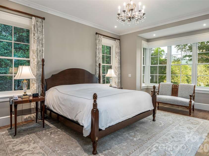 402 Vanderbilt Road, Asheville, NC 28803.  MLS# CAR4340539, YatesRealty ID 3315. 