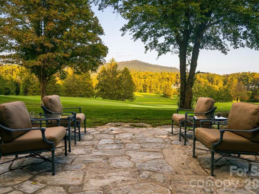 402 Vanderbilt Road, Asheville, NC 28803.  MLS# CAR4340539, YatesRealty ID 3315. 