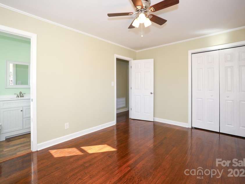611 Greenbriar Avenue, Rock Hill, SC 29730.  MLS# CAR4173915, YatesRealty ID 3315. Primary Bedroom