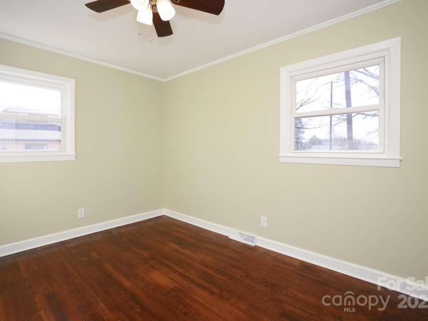 611 Greenbriar Avenue, Rock Hill, SC 29730.  MLS# CAR4299810, YatesRealty ID 3315. Primary Bedroom