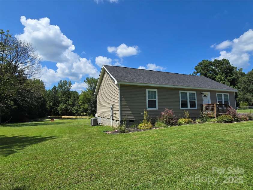 1021 Main Street, Troy, NC 27371.  MLS# CAR4293425, YatesRealty ID 33150. 