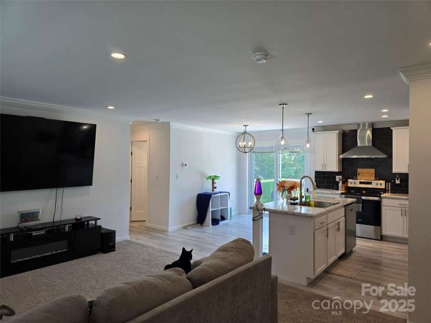 1021 Main Street, Troy, NC 27371.  MLS# CAR4293425, YatesRealty ID 33150. 