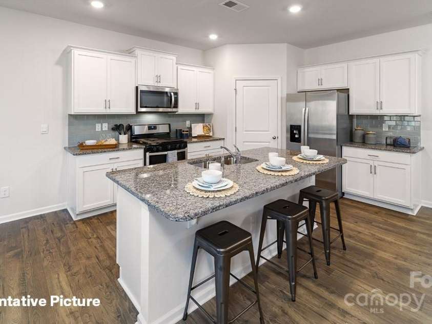 134 Way Cross Lane, Troutman, NC 28166.  MLS# CAR4278314, YatesRealty ID 33151. 