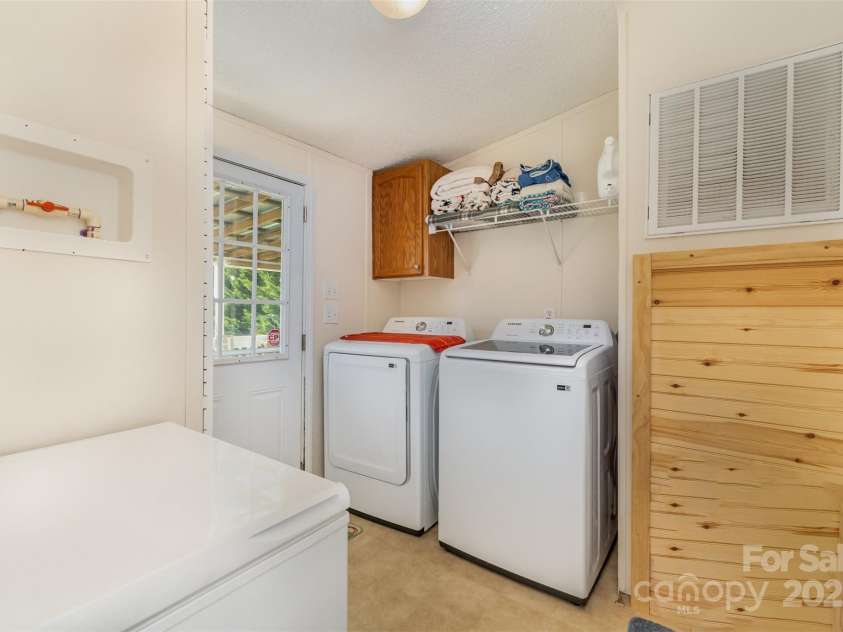 1140 Peppertree Drive, Mount Holly, NC 28120.  MLS# CAR4293992, YatesRealty ID 33154. 