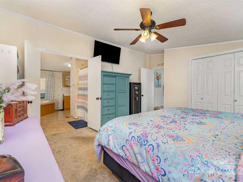 1140 Peppertree Drive, Mount Holly, NC 28120.  MLS# CAR4293992, YatesRealty ID 33154. 