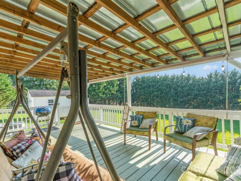 1140 Peppertree Drive, Mount Holly, NC 28120.  MLS# CAR4293992, YatesRealty ID 33154. 