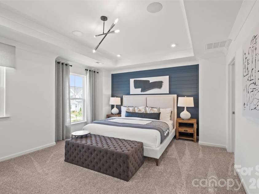 15117 Parkside Crossing Drive, Charlotte, NC 28278.  MLS# CAR4398198, YatesRealty ID 33154. 