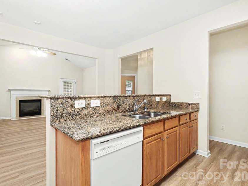 1669 Onyx Ridge, Fort Mill, SC 29708.  MLS# CAR4398188, YatesRealty ID 33155. 