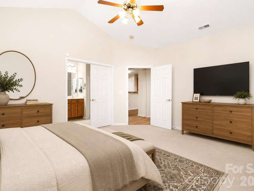 1669 Onyx Ridge, Fort Mill, SC 29708.  MLS# CAR4398188, YatesRealty ID 33155. Virtually staged primary
