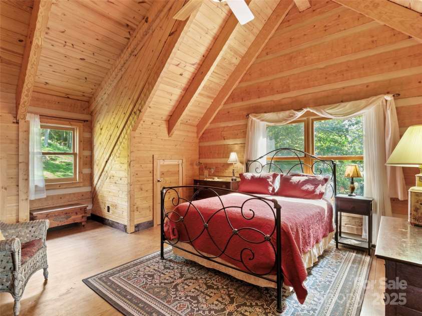 49 Cub Pass, Bakersville, NC 28705.  MLS# CAR4293997, YatesRealty ID 33156. 