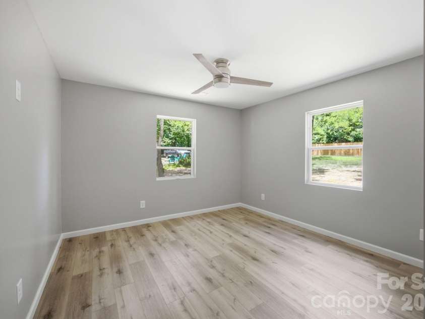 934 Brandon Street, Gastonia, NC 28052.  MLS# CAR4398204, YatesRealty ID 33156. 