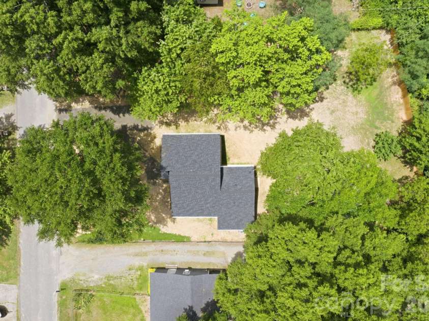 934 Brandon Street, Gastonia, NC 28052.  MLS# CAR4398204, YatesRealty ID 33156. 
