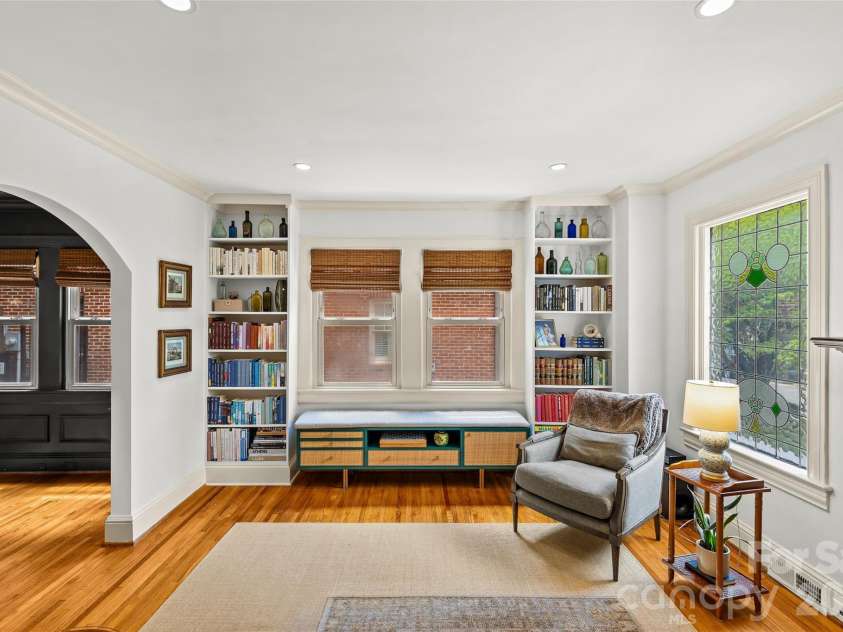 1505 Worthington Avenue, Charlotte, NC 28203.  MLS# CAR4395927, YatesRealty ID 33159. 