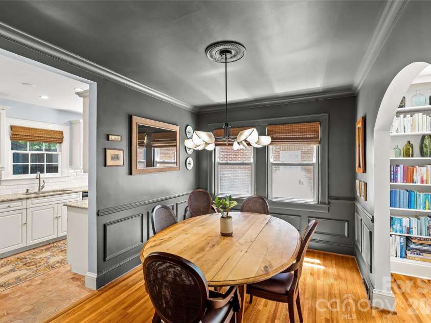 1505 Worthington Avenue, Charlotte, NC 28203.  MLS# CAR4395927, YatesRealty ID 33159. 