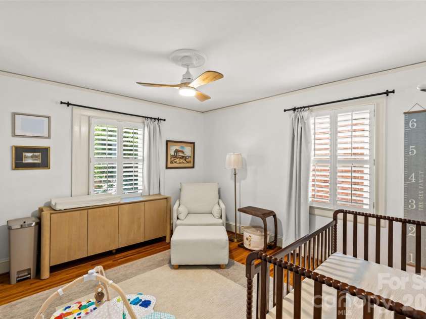 1505 Worthington Avenue, Charlotte, NC 28203.  MLS# CAR4395927, YatesRealty ID 33159. 