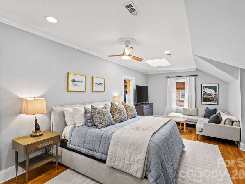 1505 Worthington Avenue, Charlotte, NC 28203.  MLS# CAR4395927, YatesRealty ID 33159. 