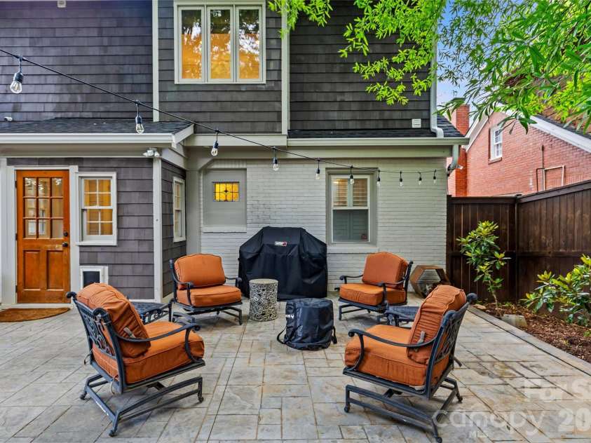 1505 Worthington Avenue, Charlotte, NC 28203.  MLS# CAR4395927, YatesRealty ID 33159. 
