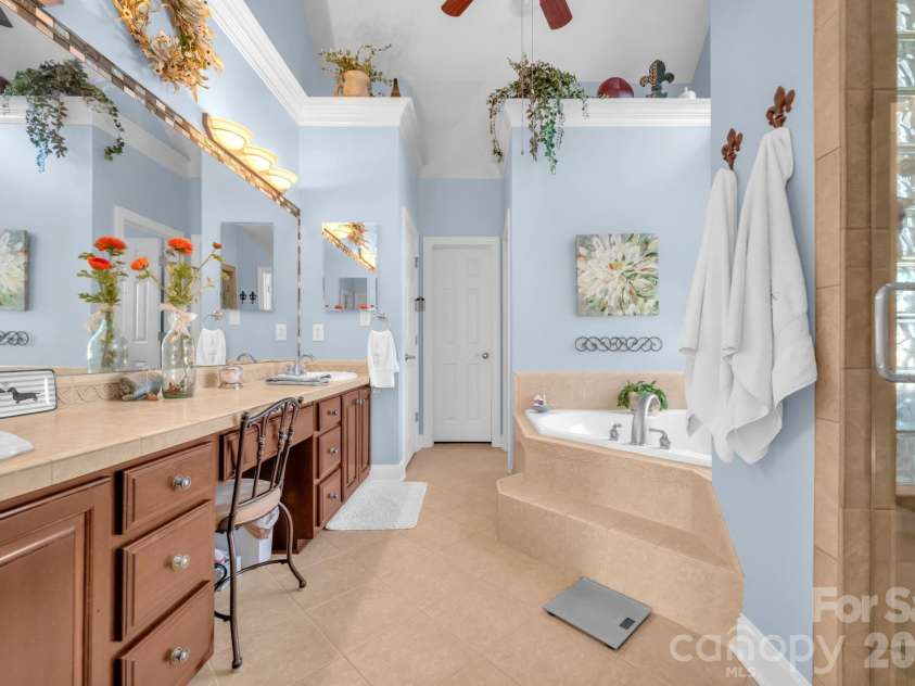 5432 Highway 218 Highway, Monroe, NC 28110.  MLS# CAR4340240, YatesRealty ID 3316. Tile floors and countertop