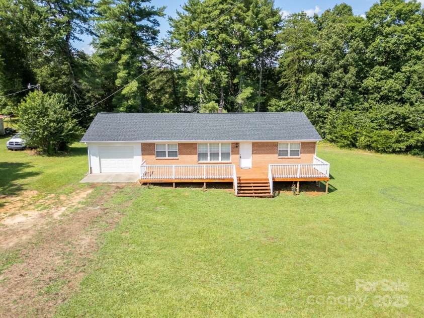 584 Southside Church Road, Lincolnton, NC 28092.  MLS# CAR4279327, YatesRealty ID 3316. 