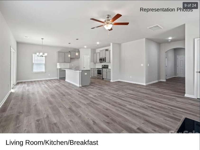 4213 Stoneygreen Lane, Charlotte, NC 28215.  MLS# CAR4395697, YatesRealty ID 33160. 