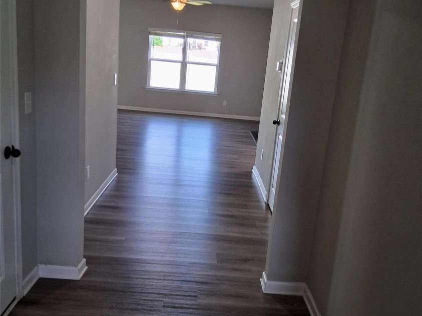 4213 Stoneygreen Lane, Charlotte, NC 28215.  MLS# CAR4428163, YatesRealty ID 33160. 