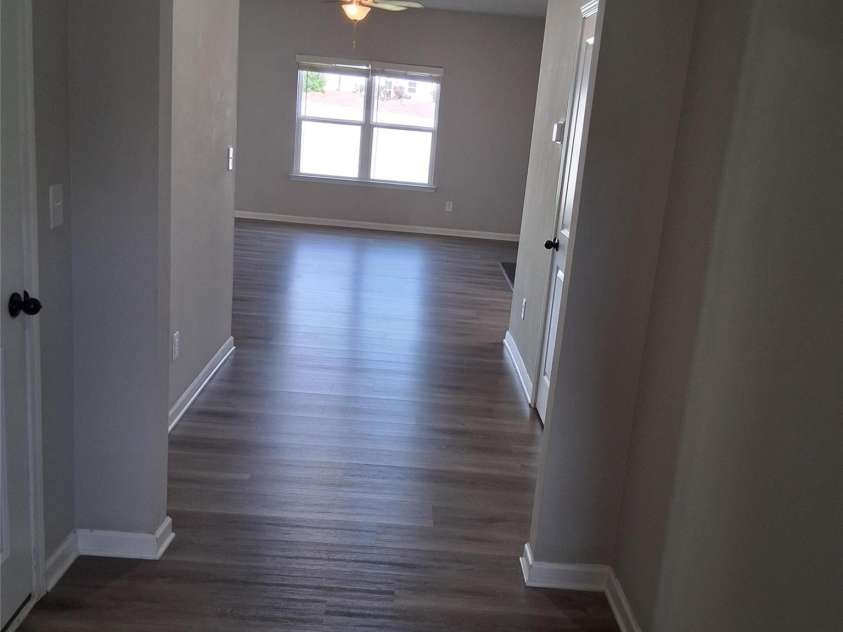 4213 Stoneygreen Lane, Charlotte, NC 28215.  MLS# CAR4428163, YatesRealty ID 33160. 