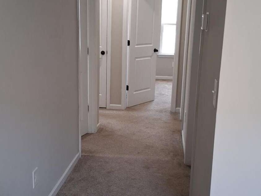 4213 Stoneygreen Lane, Charlotte, NC 28215.  MLS# CAR4428163, YatesRealty ID 33160. 