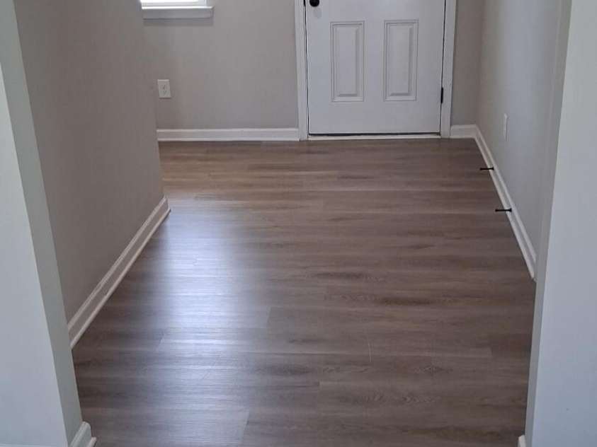 4213 Stoneygreen Lane, Charlotte, NC 28215.  MLS# CAR4428163, YatesRealty ID 33160. 