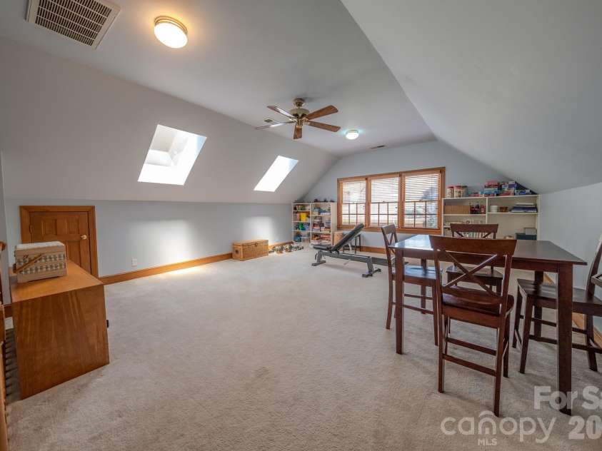 5910 Summerston Place, Charlotte, NC 28277.  MLS# CAR4396014, YatesRealty ID 33161. Bonus room