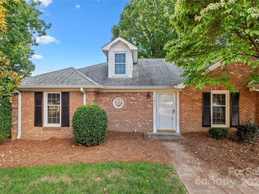 1838 Robinwood Road, Gastonia, NC 28054.  MLS# CAR4294347, YatesRealty ID 33162. 