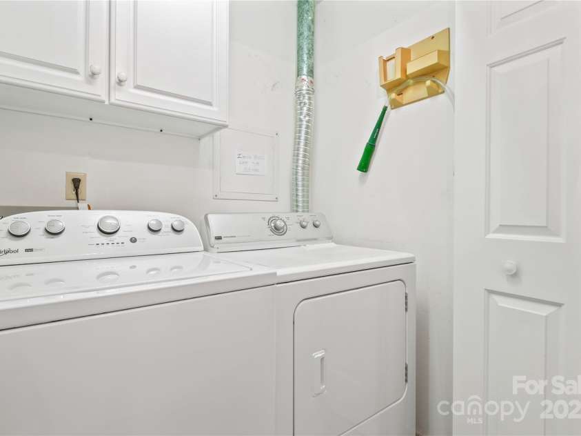 1838 Robinwood Road, Gastonia, NC 28054.  MLS# CAR4294347, YatesRealty ID 33162. 