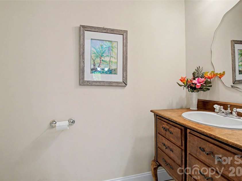 312 Benjamin Way, Hendersonville, NC 28792.  MLS# CAR4396877, YatesRealty ID 33162. 