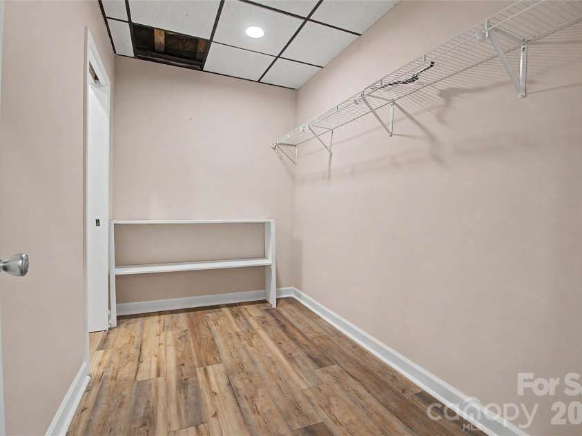 312 Benjamin Way, Hendersonville, NC 28792.  MLS# CAR4396877, YatesRealty ID 33162. 