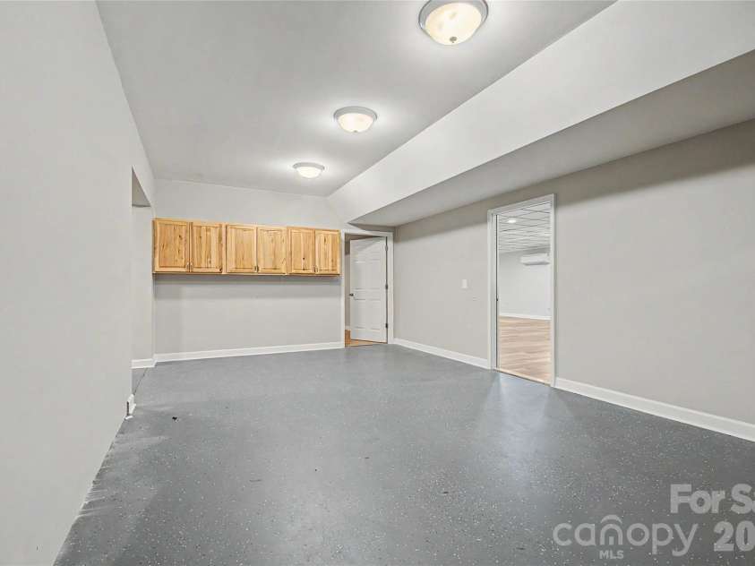 312 Benjamin Way, Hendersonville, NC 28792.  MLS# CAR4396877, YatesRealty ID 33162. 