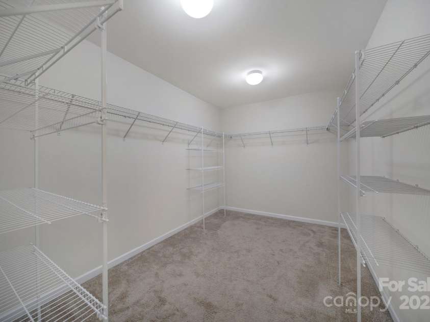 10328 Ebbets Road, Charlotte, NC 28273.  MLS# CAR4278139, YatesRealty ID 33163. Primary Closet