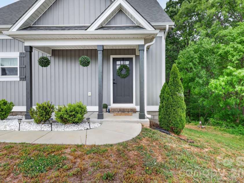 6109 Bunn Simpson Road, Marshville, NC 28103.  MLS# CAR4333051, YatesRealty ID 33164. 